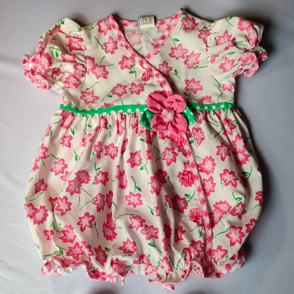 Beautiful Vintage Baby Floral Bubble Romper/Onesie Outfit